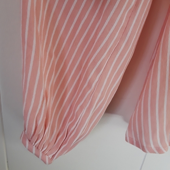 Maternity Stripped Keyhole Longsleeve Viscose Top Size M - Picture 10 of 11